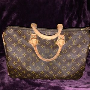 Louis Vuitton Speedy 35